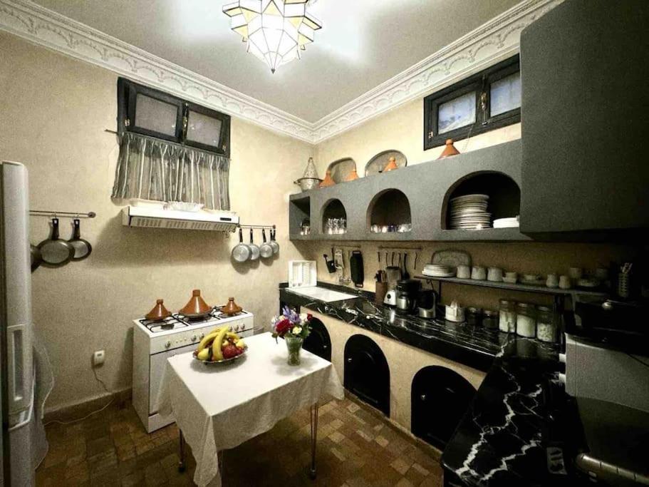 Riad Art De Vivre Avec Jacuzzi Marrakesh Exteriör bild