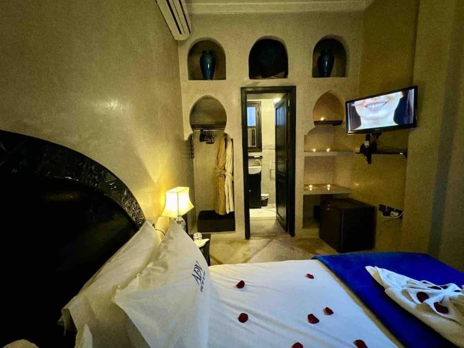 Riad Art De Vivre Avec Jacuzzi Marrakesh Exteriör bild