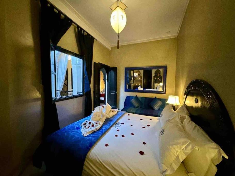 Riad Art De Vivre Avec Jacuzzi Marrakesh Exteriör bild